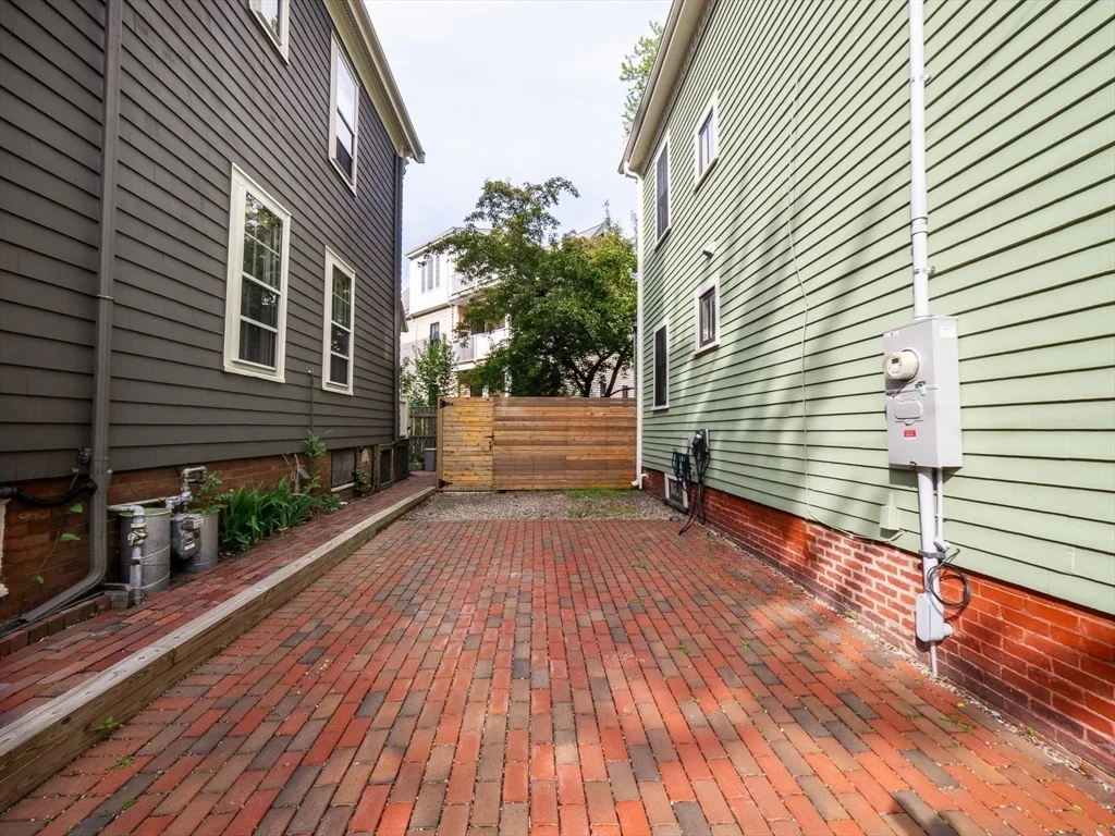 3 bed, 2 bath apartment for rent at 15 Campbell Park, Davis Square — photo 35 of 37