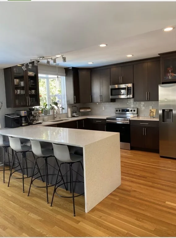 4 bed, 3 bath apartment for rent at 15 Campbell Rd, Arlington — photo 8 of 33