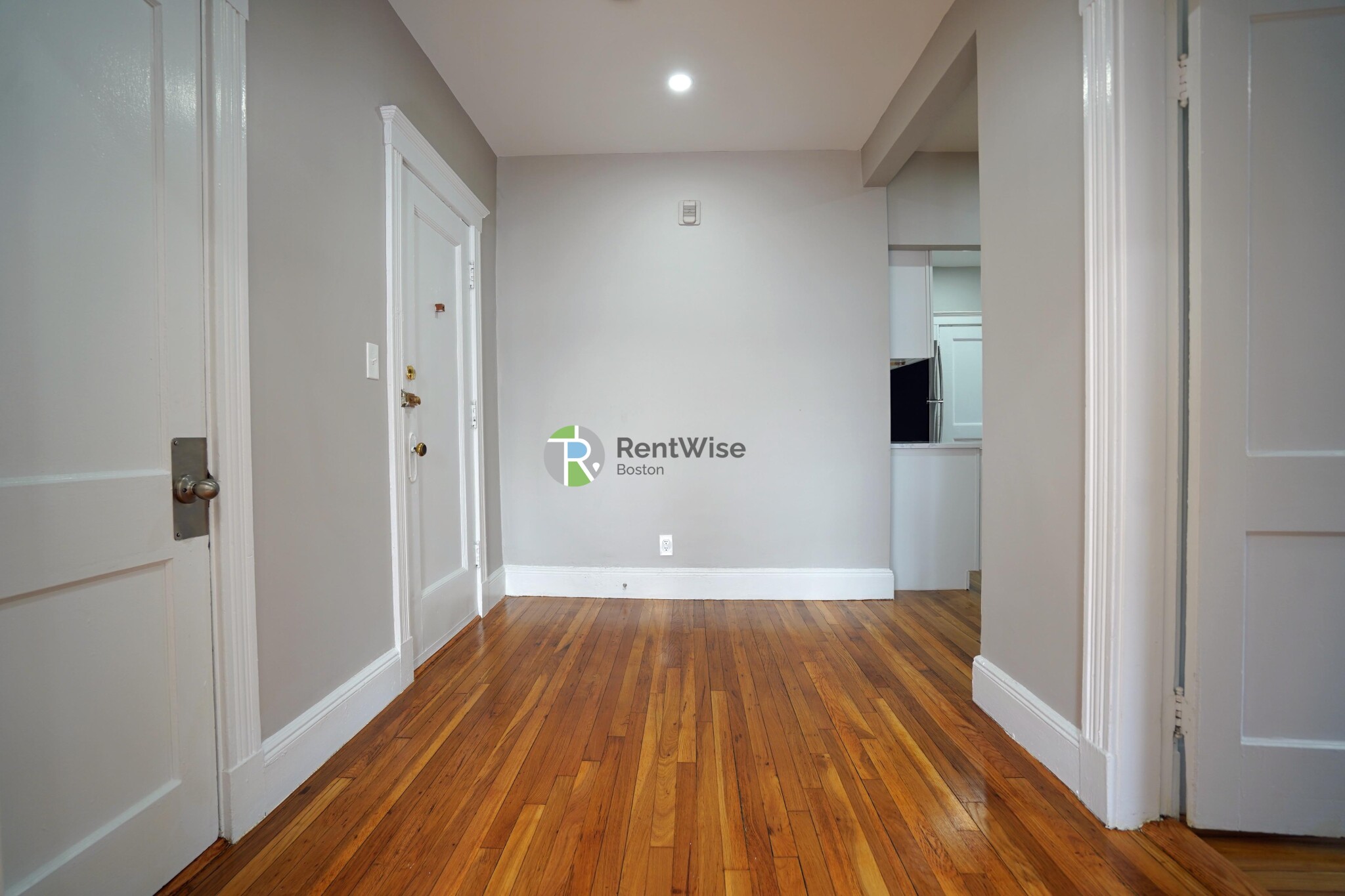 2 bed, 1 bath apartment for rent at 15 Carol Ave Unit 10, Brighton — photo 4 of 24