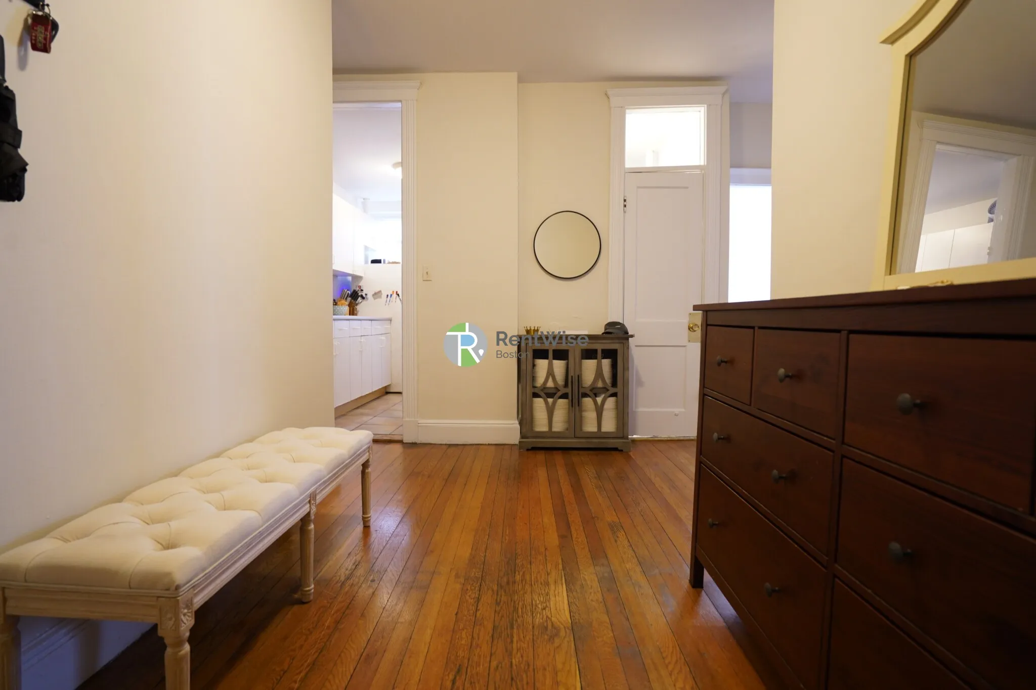 2 bed, 1 bath apartment for rent at 15 Carol Ave Unit 4, Brighton — photo 6 of 25