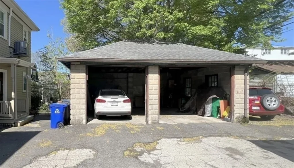 4 bed, 1 bath apartment for rent at 15 Castleton St Unit 2, Jamaica Plain — photo 20 of 20