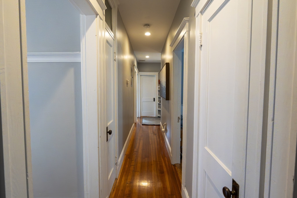 4 bed, 1 bath apartment for rent at 15 Castleton St Unit 2, Jamaica Plain — photo 5 of 20