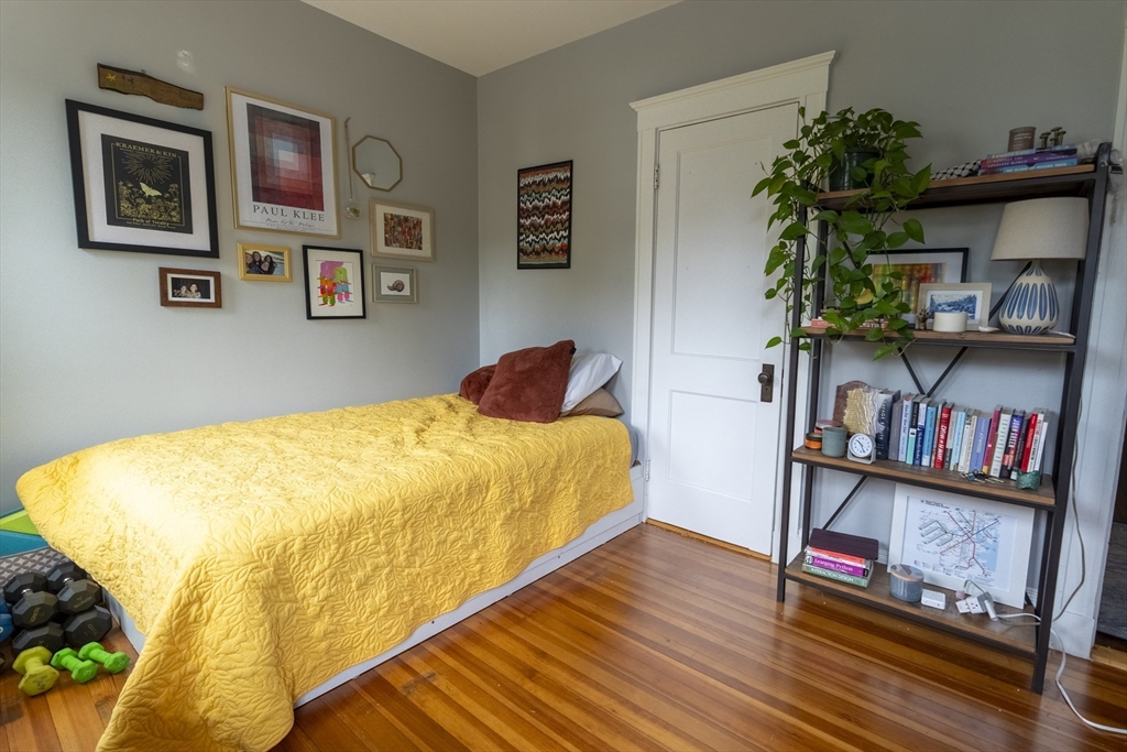 4 bed, 1 bath apartment for rent at 15 Castleton St Unit 2, Jamaica Plain — photo 12 of 20