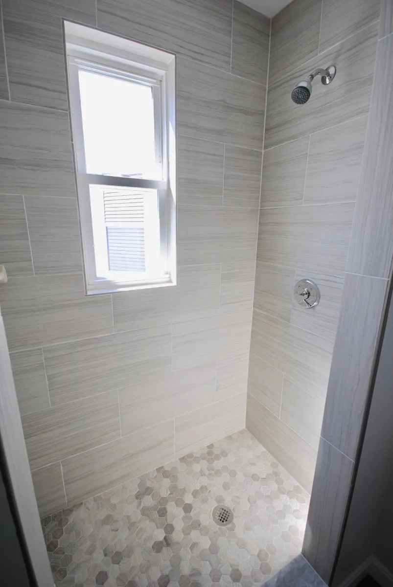3 bed, 2 bath apartment for rent at 15 Cawfield St Unit 1, Dorchester — photo 3 of 9