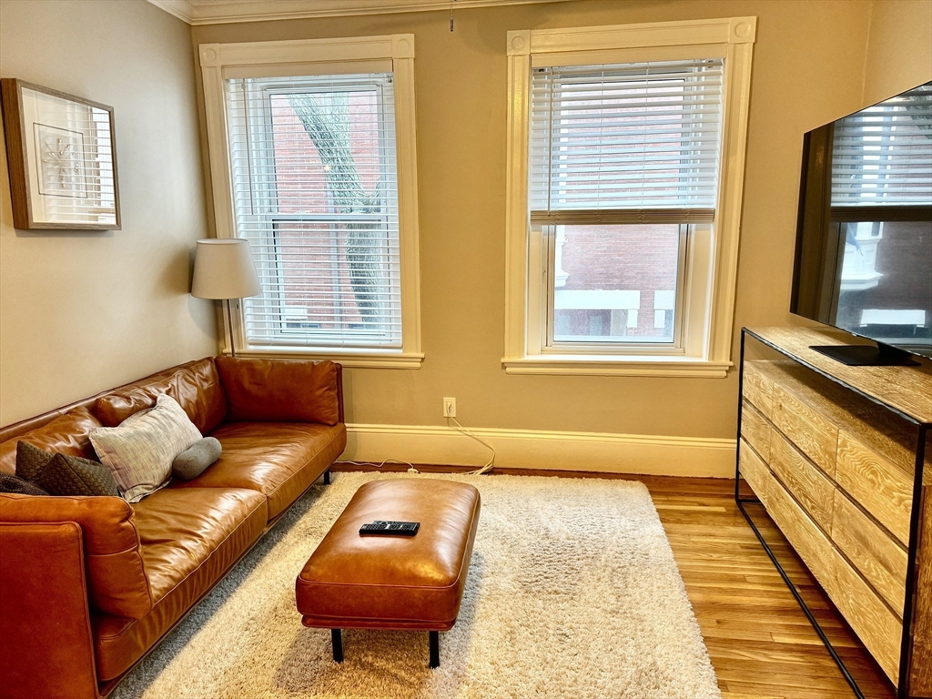 2 bed, 1 bath apartment for rent at 15 Cedar St Unit 2, Charlestown — photo 4 of 10