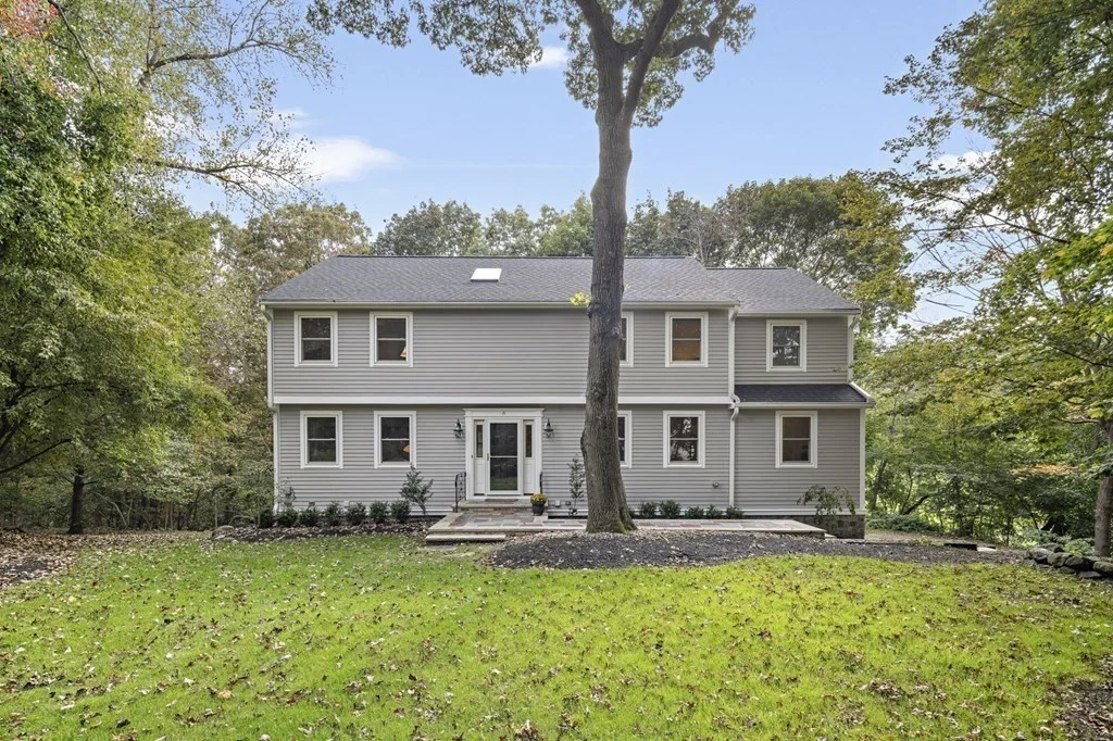 4 bed, 3 bath apartment for rent at 15 Cedar St, Wellesley