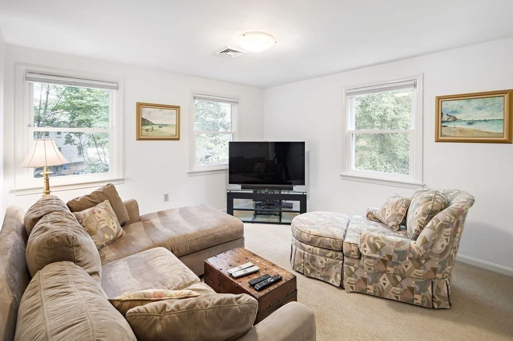 4 bed, 3 bath apartment for rent at 15 Cedar St, Wellesley — photo 12 of 24