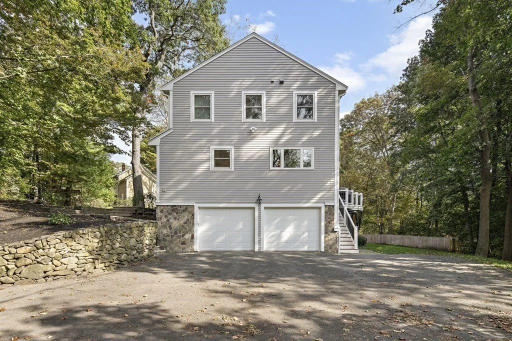4 bed, 3 bath apartment for rent at 15 Cedar St, Wellesley — photo 24 of 24