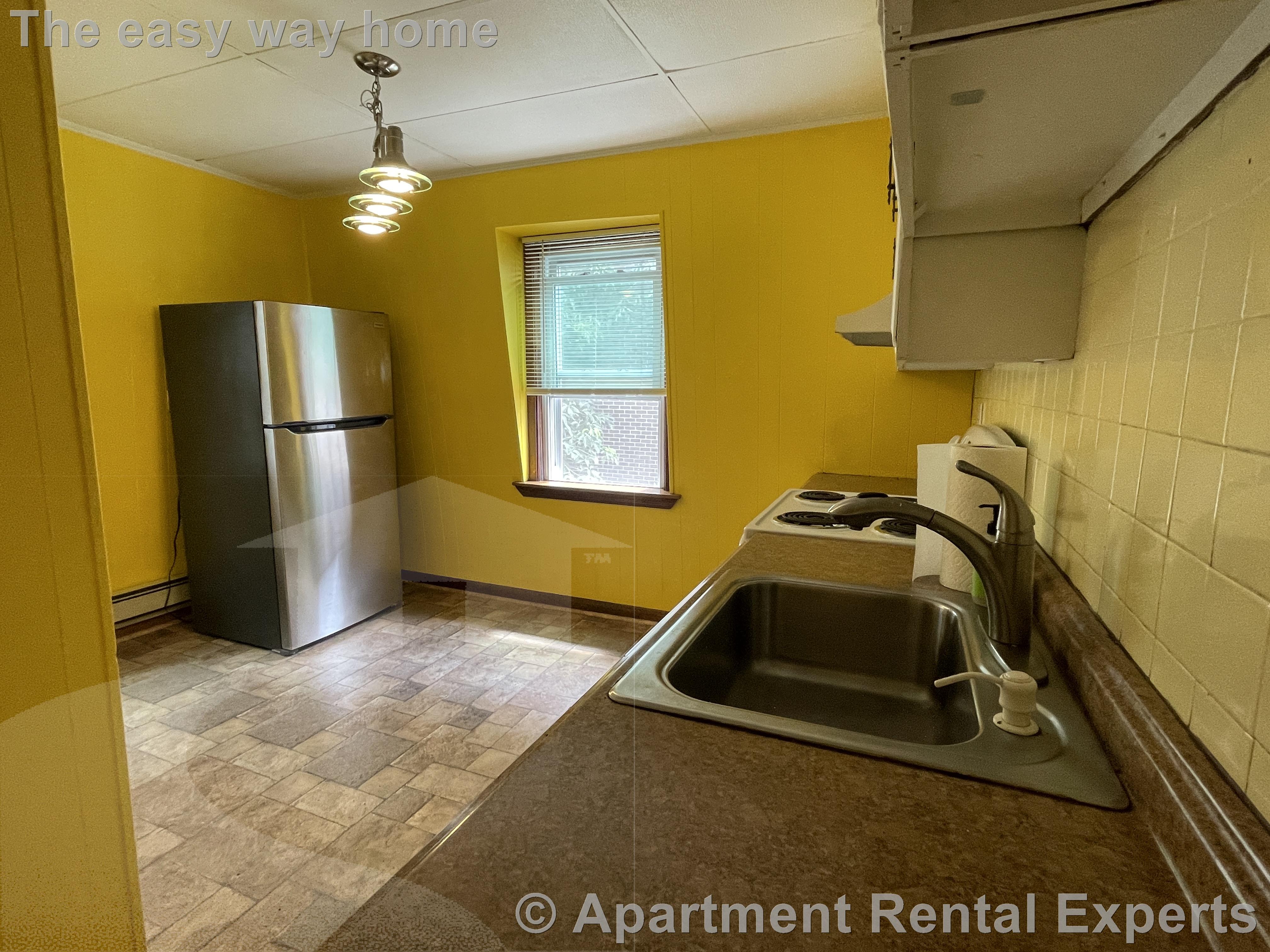1 bed, 1 bath apartment for rent at 15 Central St Unit 3, Spring Hill — photo 6 of 21