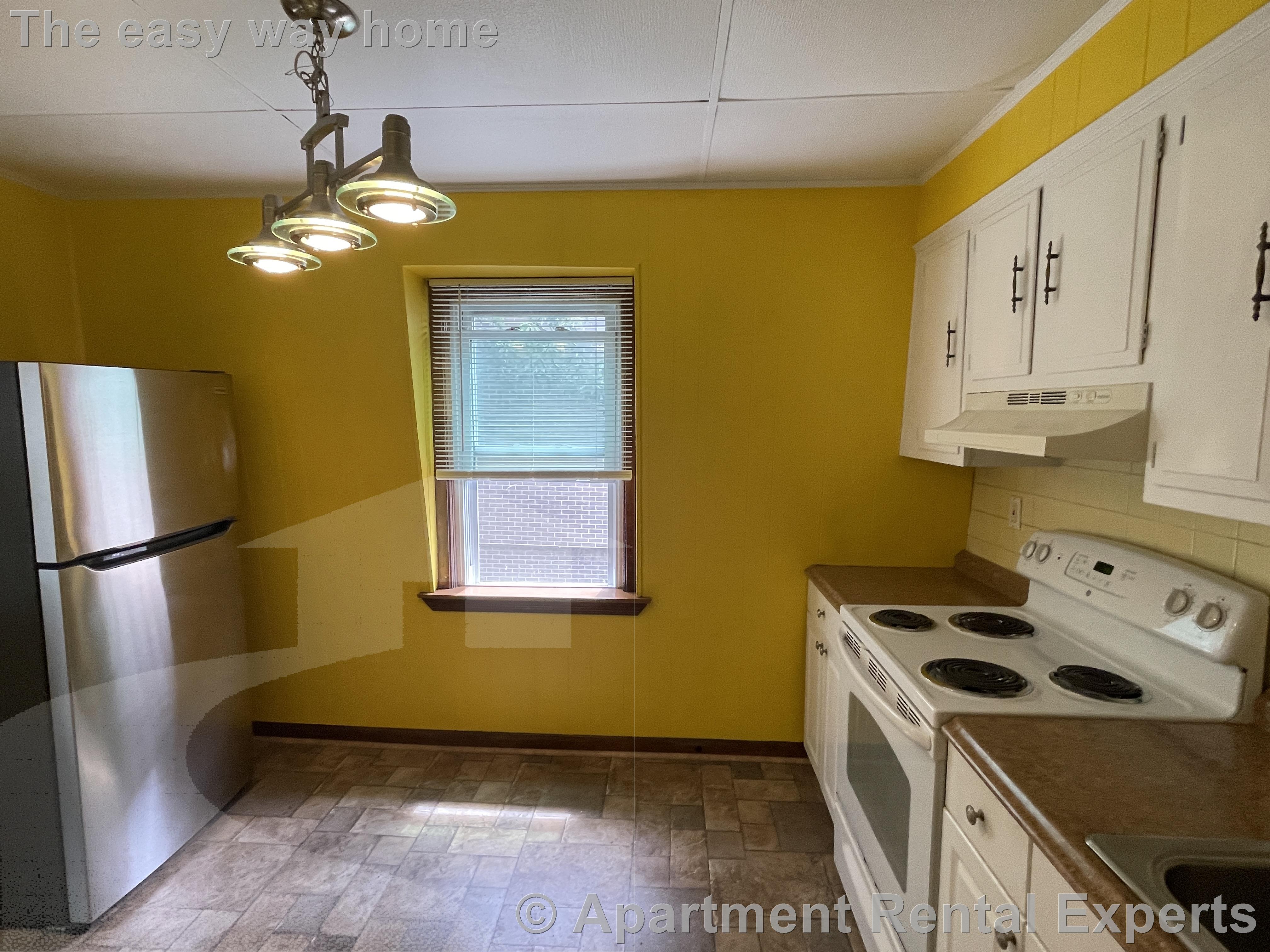 1 bed, 1 bath apartment for rent at 15 Central St Unit 3, Spring Hill — photo 4 of 21