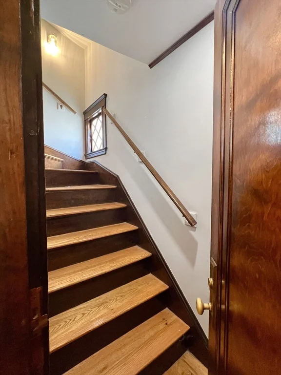 4 bed, 2 bath apartment for rent at 15 Century St Unit 2, West Medford — photo 2 of 28
