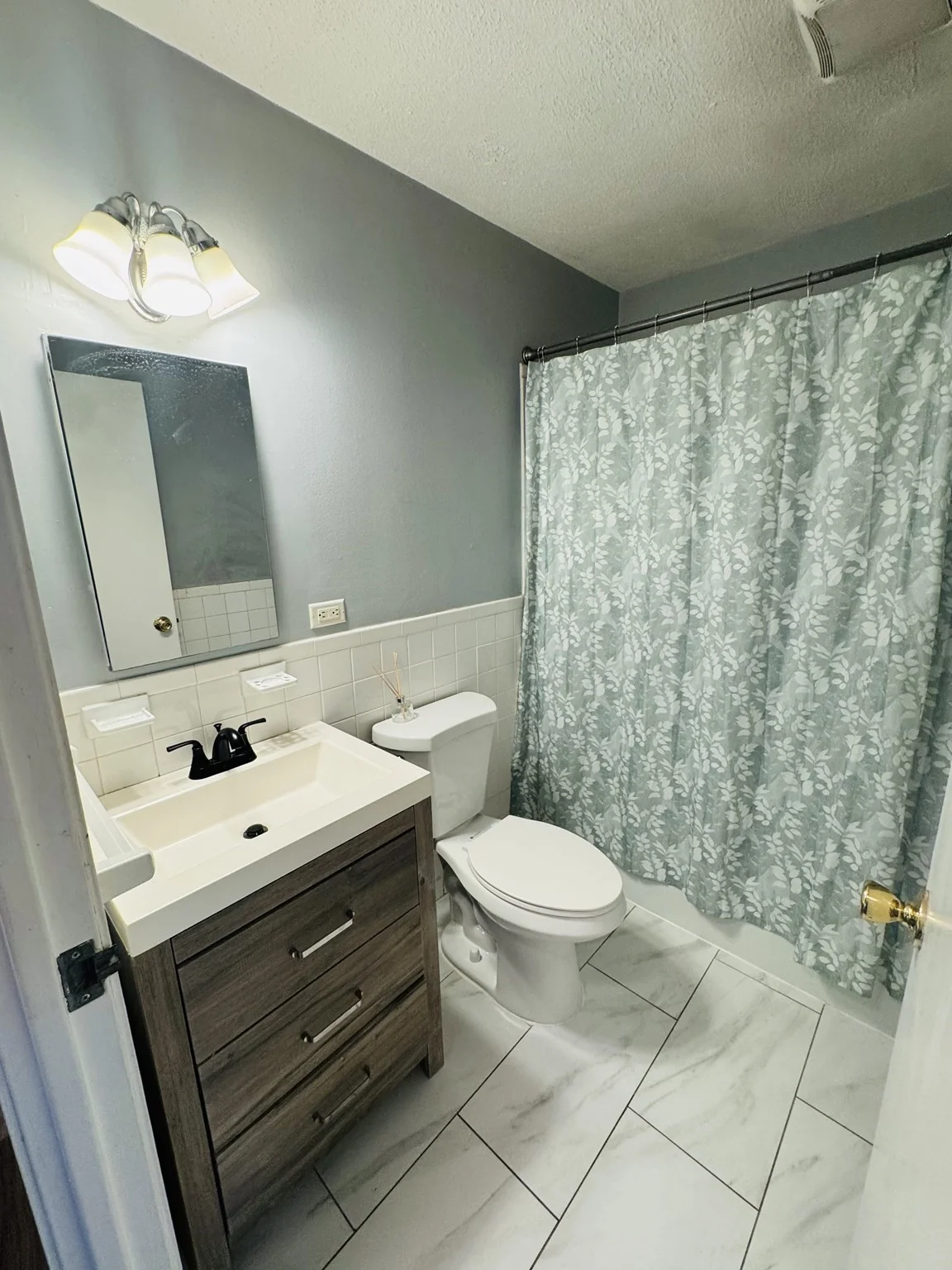2 bed, 1 bath apartment for rent at 15 Chapel Hill Dr Unit 11, Plymouth — photo 9 of 14