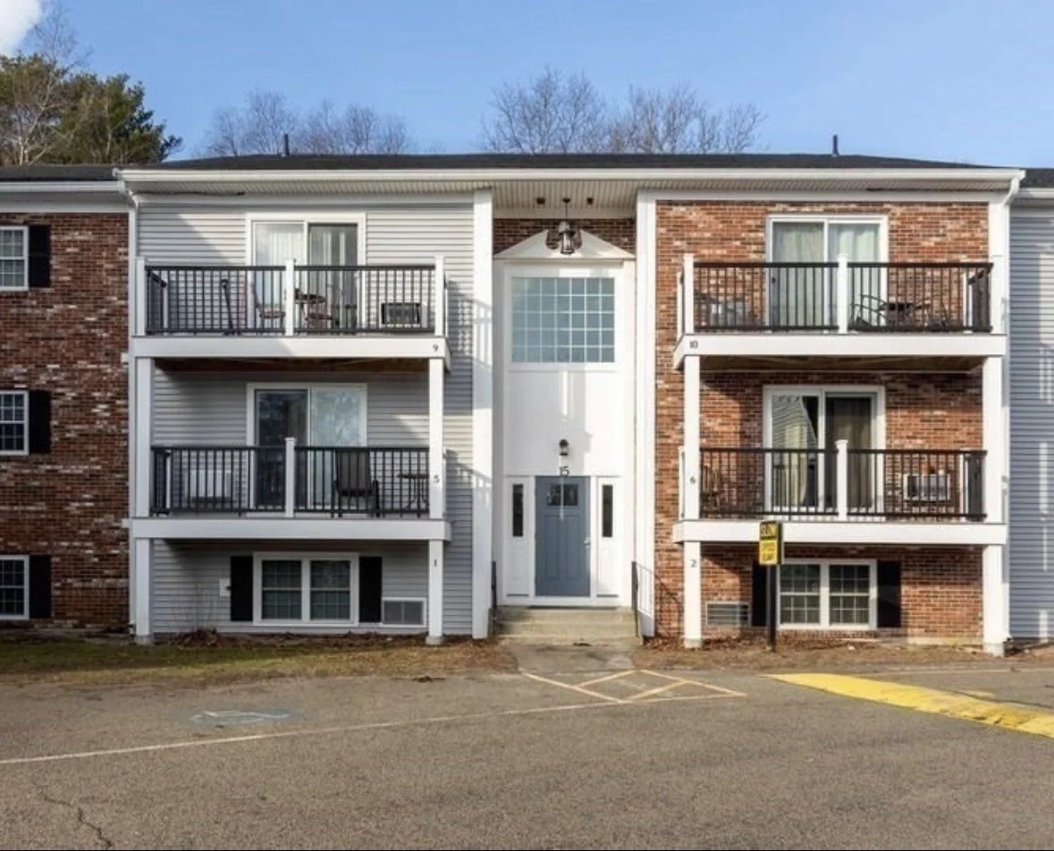 2 bed, 1 bath apartment for rent at 15 Chapel Hill Dr Unit 11, Plymouth — photo 1 of 14