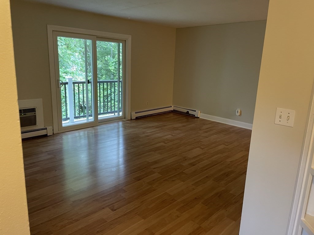 2 bed, 1 bath apartment for rent at 15 Chapel Hill Unit 7, Plymouth — photo 6 of 16
