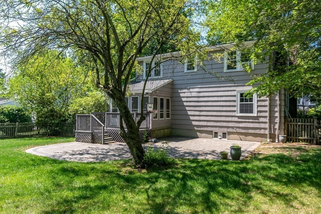 4 bed, 2 bath apartment for rent at 15 Charles St, Natick — photo 3 of 27