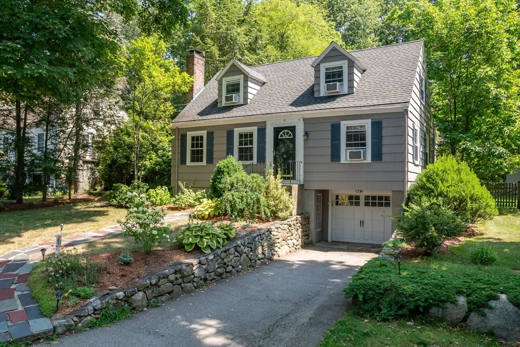 4 bed, 2 bath apartment for rent at 15 Charles St, Natick