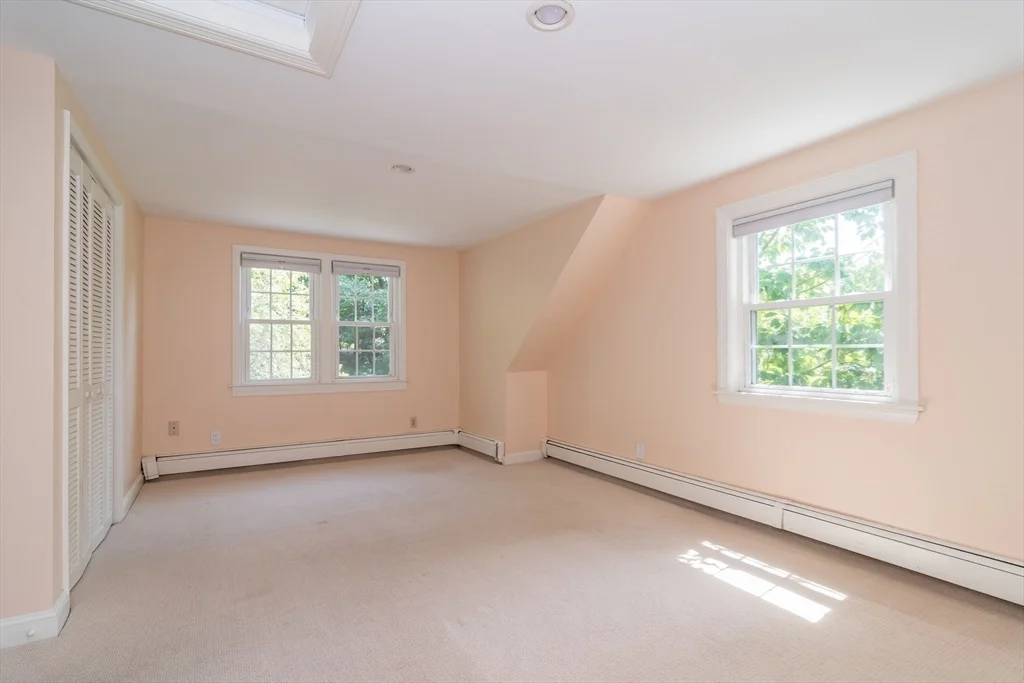 4 bed, 2 bath apartment for rent at 15 Charles St, Natick — photo 14 of 27