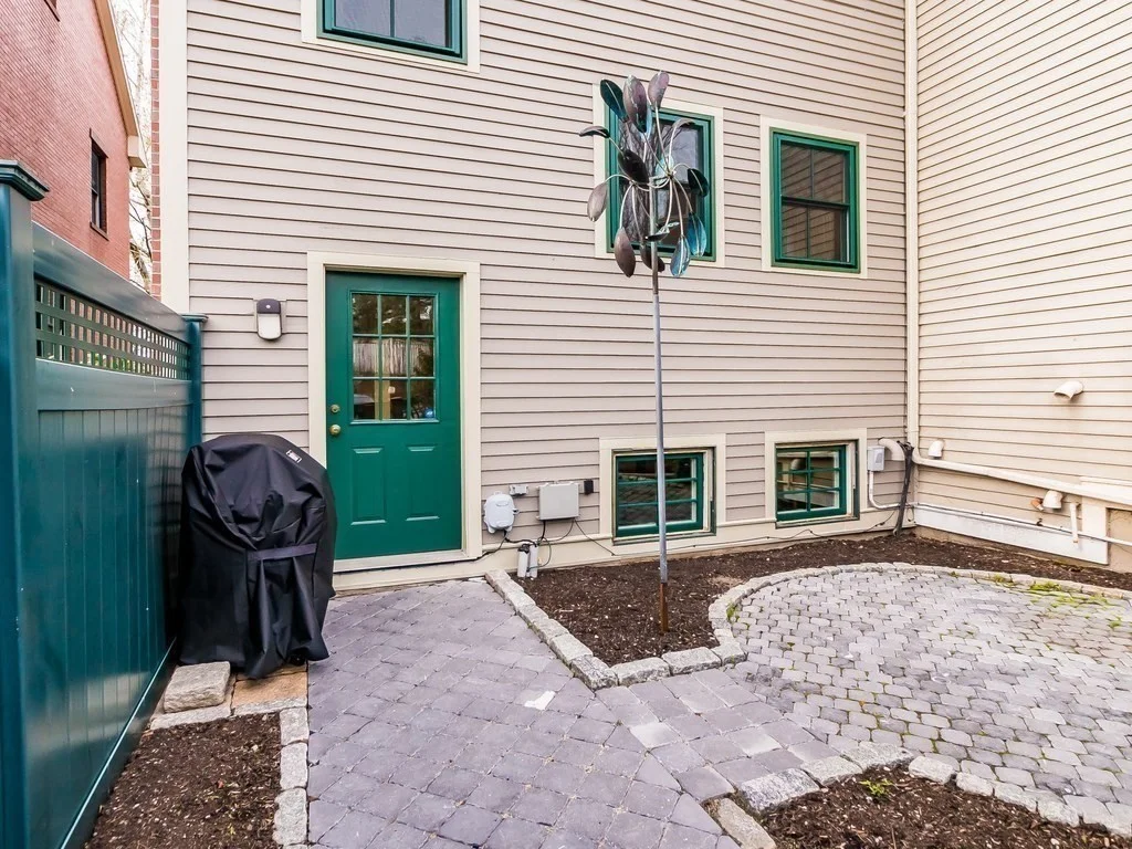 3 bed, 3 bath apartment for rent at 15 Charles St Unit 15, Charlestown — photo 28 of 36