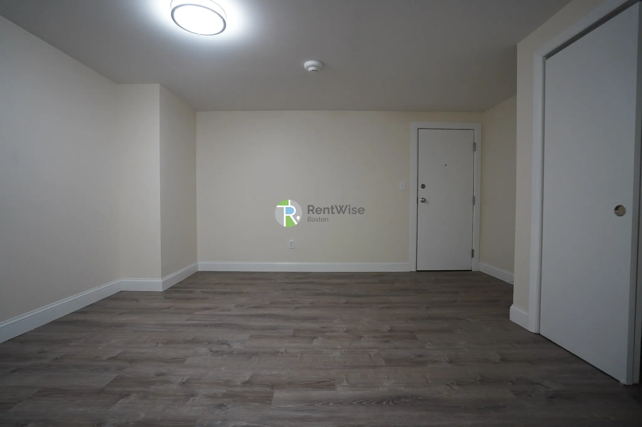 Studio bed, 1 bath apartment for rent at 15 Chester St Unit 24, North Cambridge — photo 4 of 14