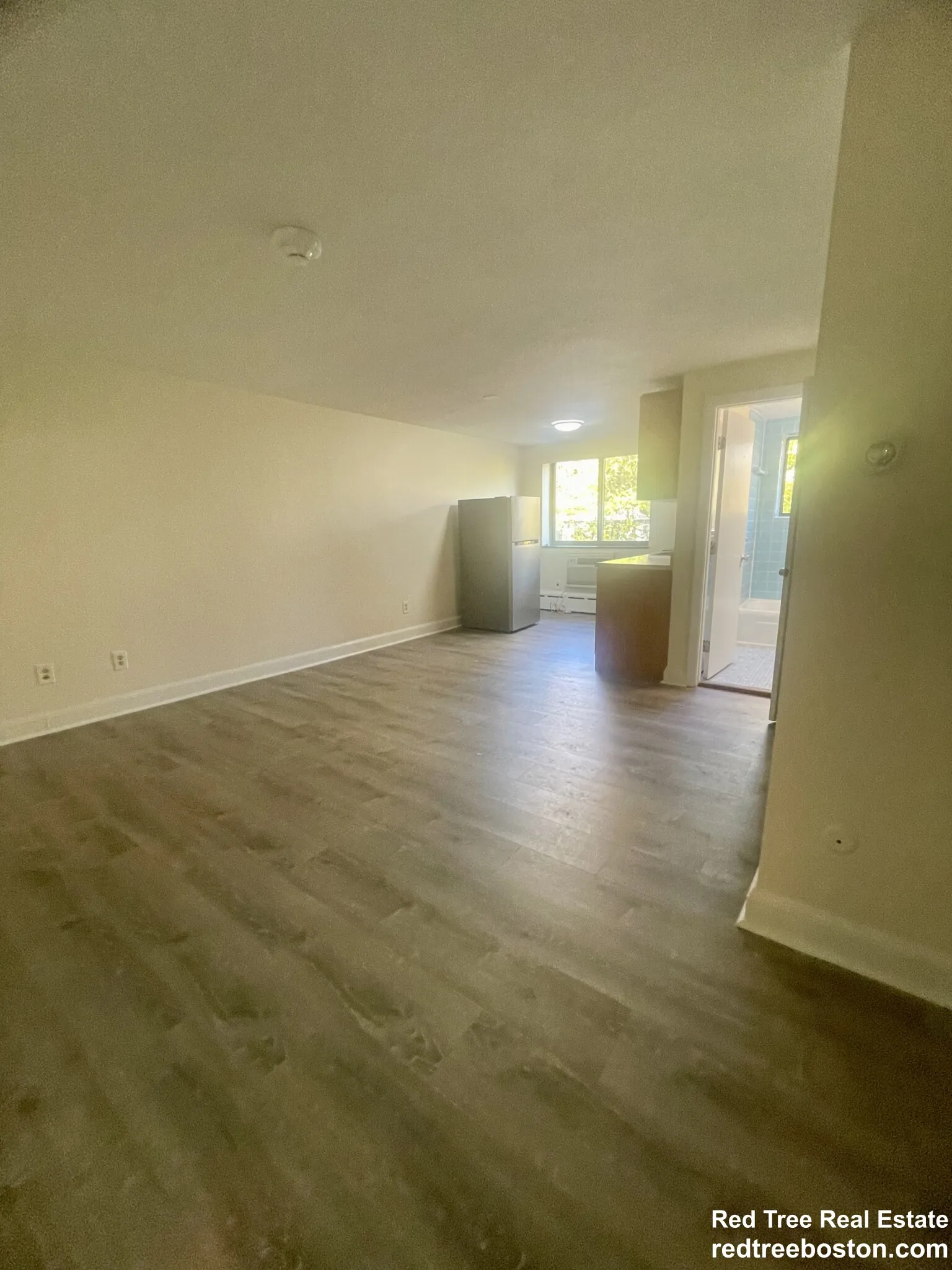Studio bed, 1 bath apartment for rent at 15 Chester St Unit 33, North Cambridge