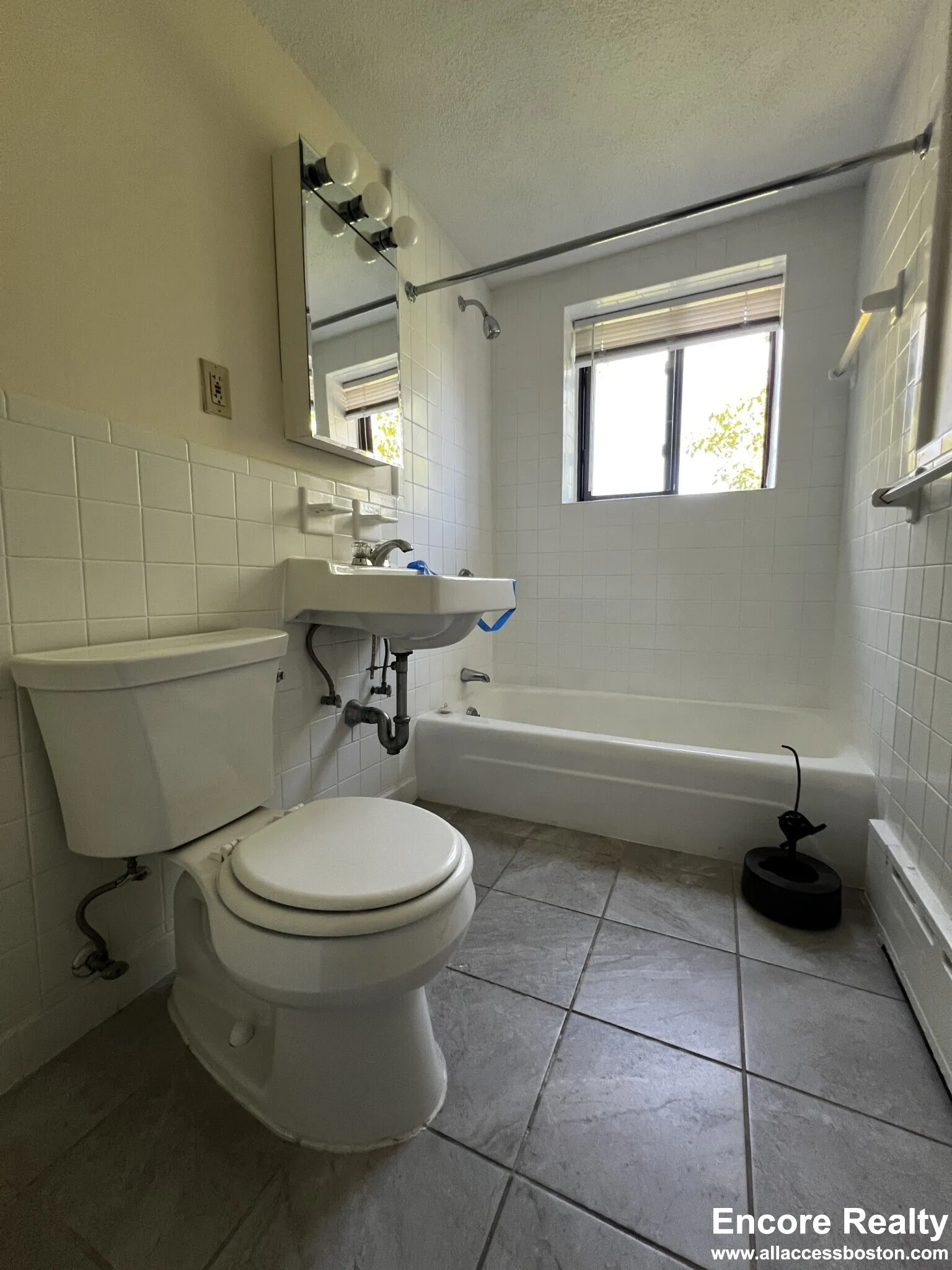 Studio bed, 1 bath apartment for rent at 15 Chester St Unit 45, North Cambridge — photo 5 of 8