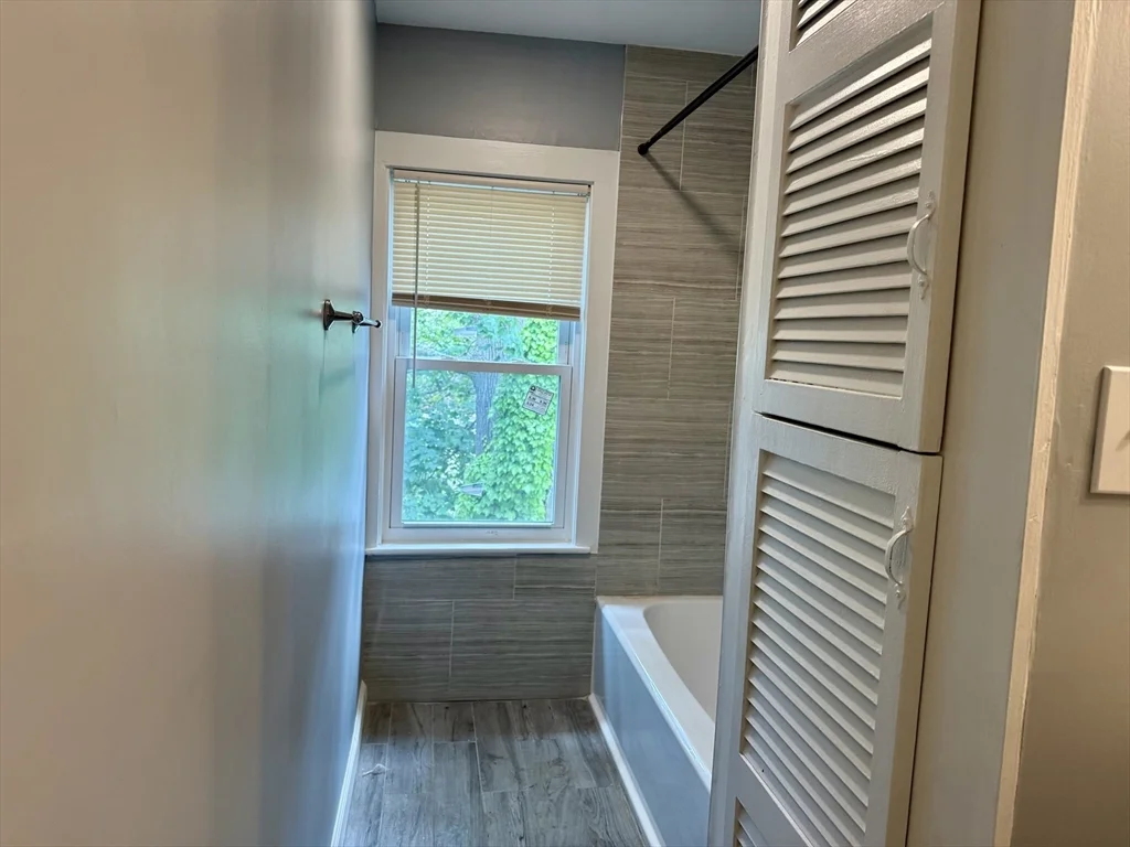 1 bed, 1 bath apartment for rent at 15 Church Ave Unit 4, Woburn — photo 8 of 8