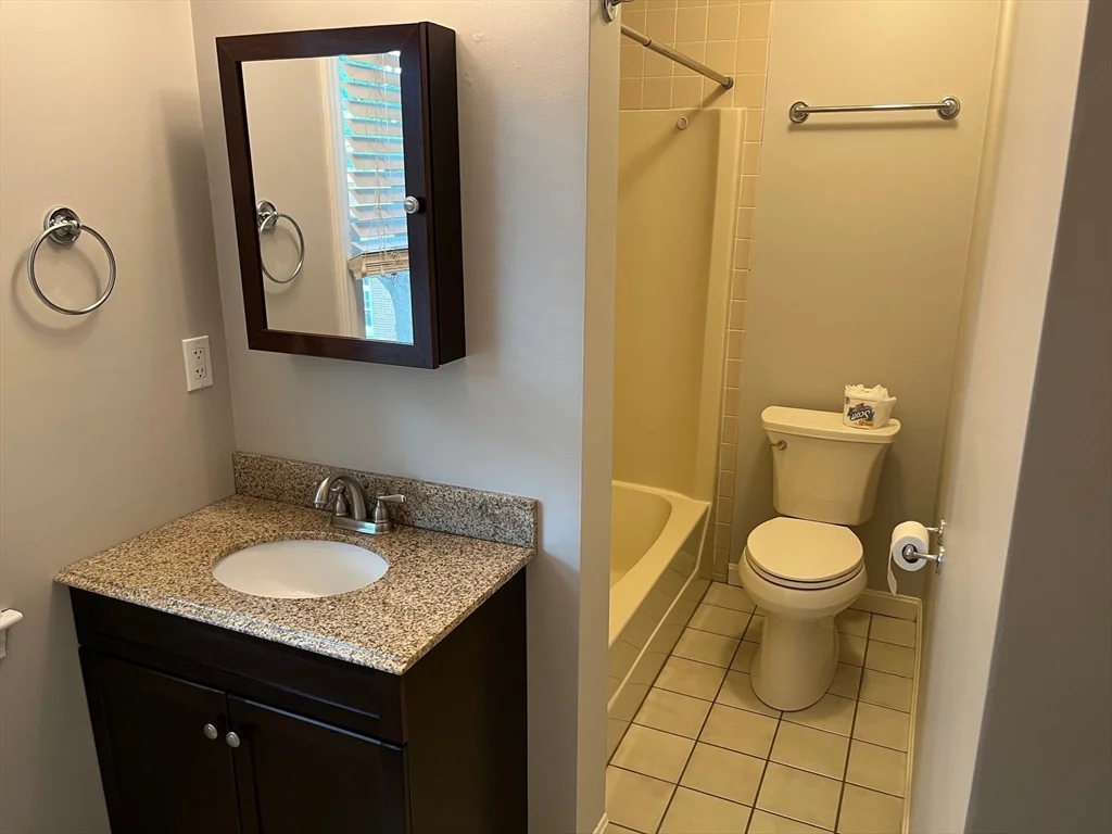 2 bed, 2 bath apartment for rent at 15 Church St Unit 8, Natick — photo 10 of 12