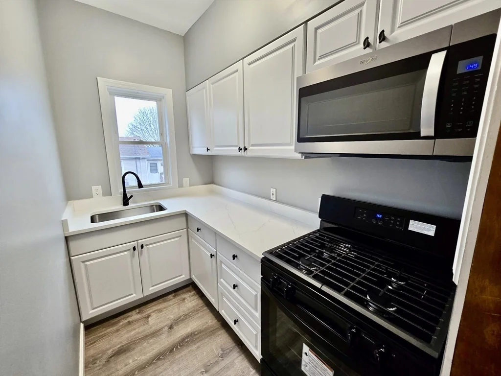 2 bed, 1 bath apartment for rent at 15 Clara St Unit 1, South End — photo 8 of 38