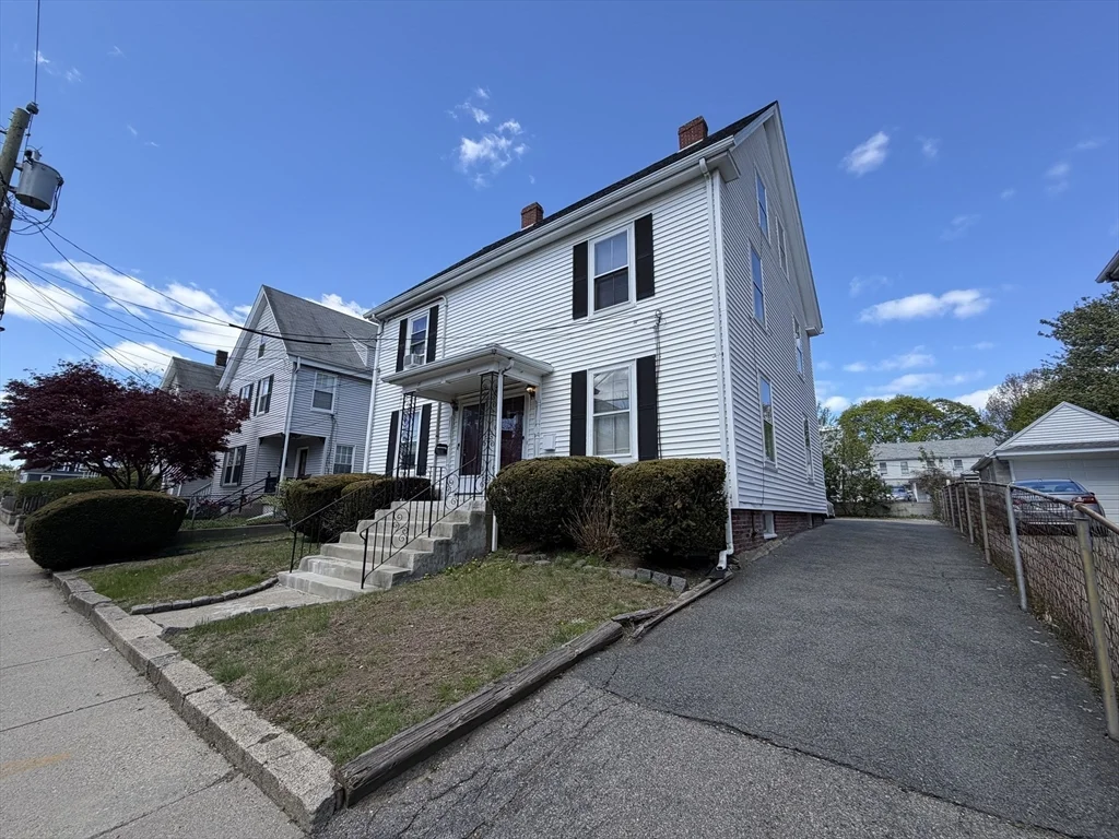 2 bed, 1 bath apartment for rent at 15 Clinton St Unit 1, Newton — photo 2 of 25