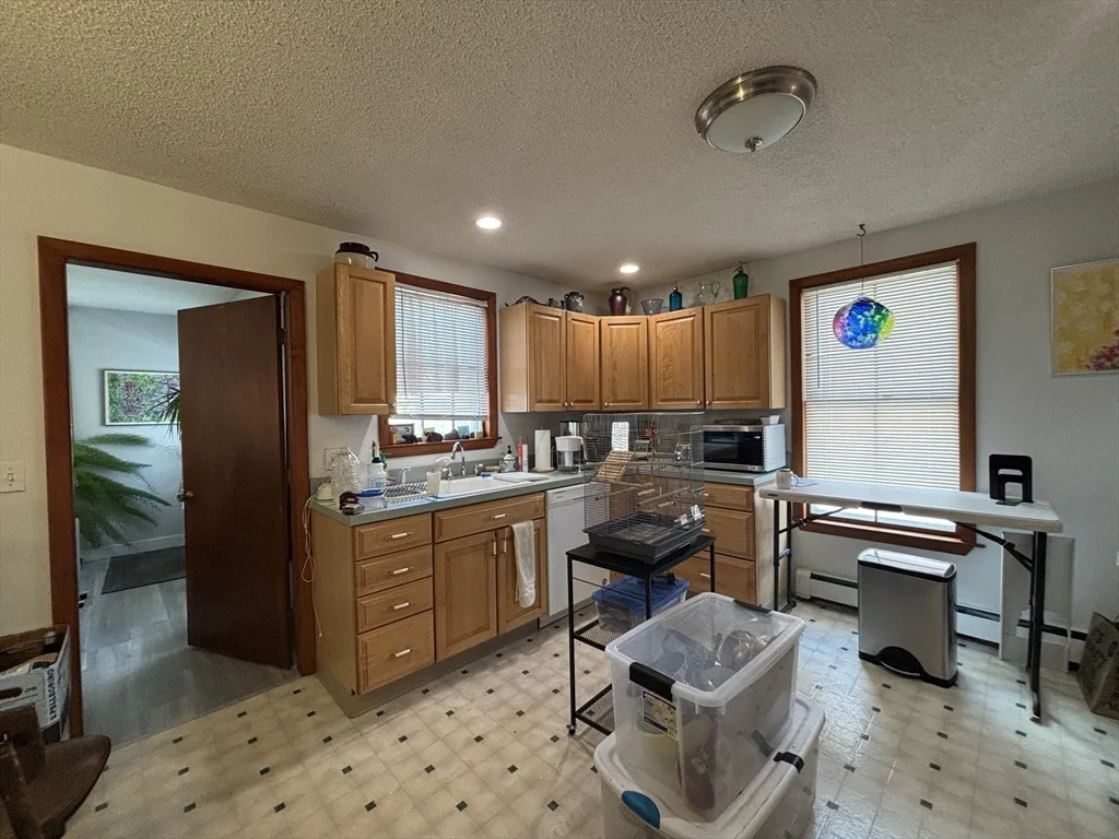 2 bed, 1 bath apartment for rent at 15 Clinton St Unit 1, Newton — photo 9 of 25