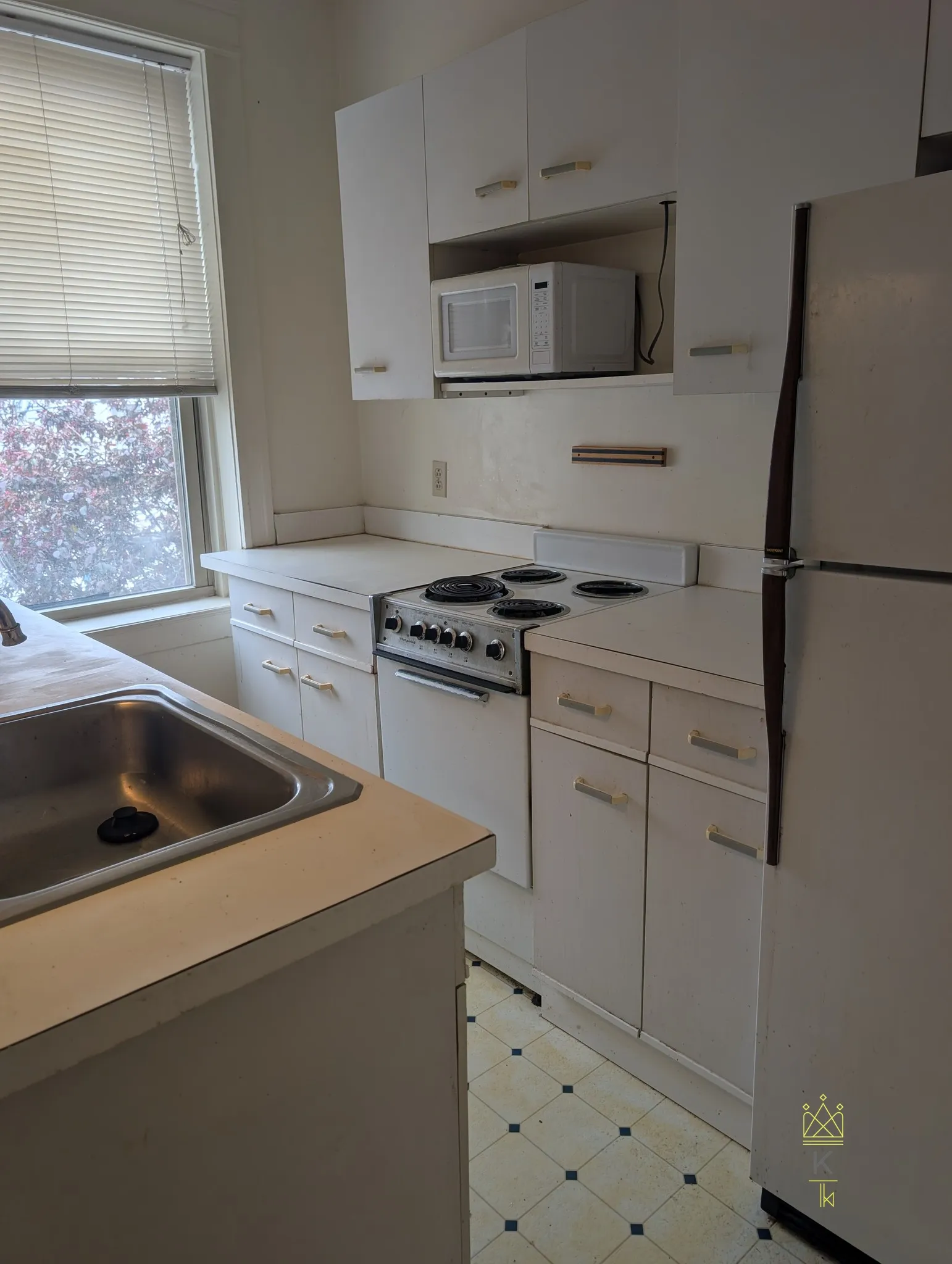 1 bed, 1 bath apartment for rent at 15 Colborne Rd Unit 12, Brighton — photo 2 of 11