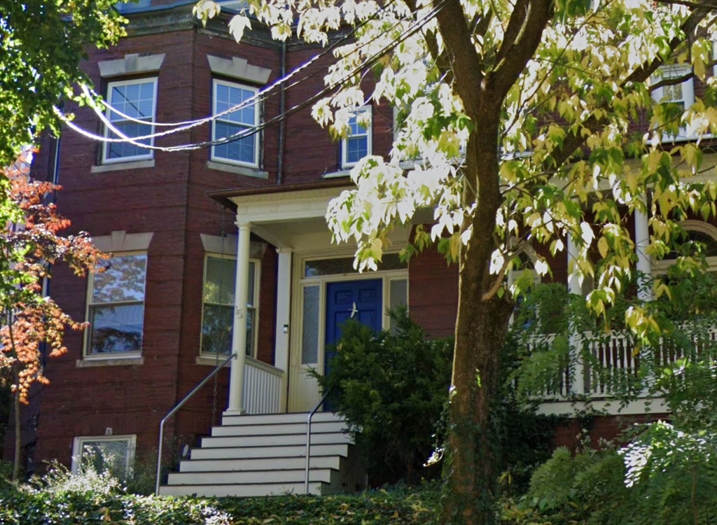 2 bed, 1 bath apartment for rent at 15 Colbourne Crescent Unit 3, Brookline — photo 1 of 20