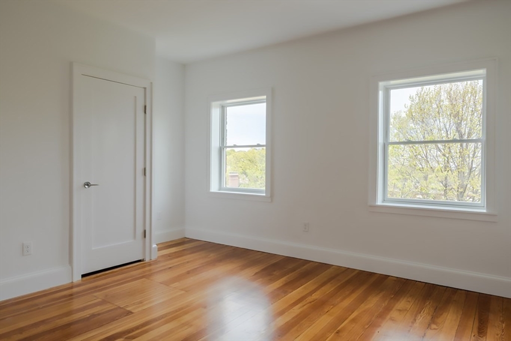 2 bed, 1 bath apartment for rent at 15 Colbourne Crescent Unit 3, Brookline — photo 10 of 20