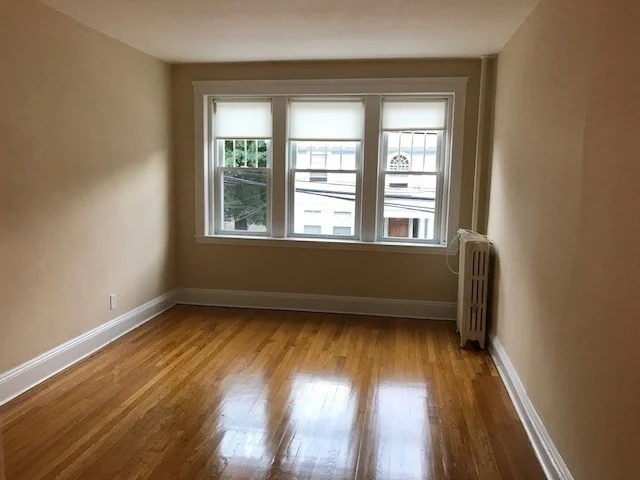 2 bed, 1 bath apartment for rent at 15 Colliston Rd Unit 4, Brighton — photo 2 of 24