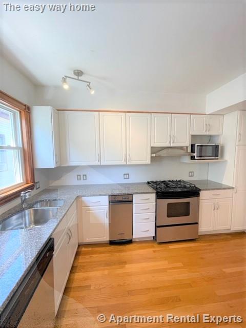 2 bed, 2 bath apartment for rent at 15 Conwell St Unit 2, Davis Square — photo 2 of 21