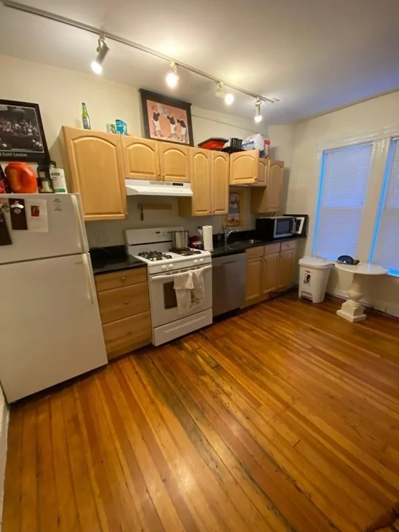 1 bed, 1 bath apartment for rent at 15 Cooper St Unit 1, North End — photo 9 of 22