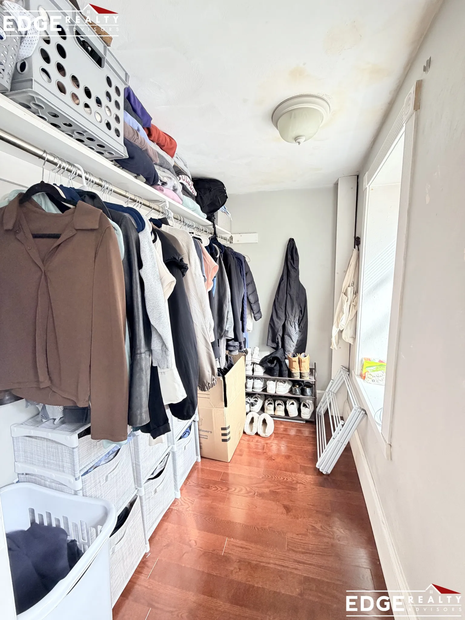 4 bed, 1 bath apartment for rent at 15 Cottage St Unit 2, South Boston — photo 9 of 11