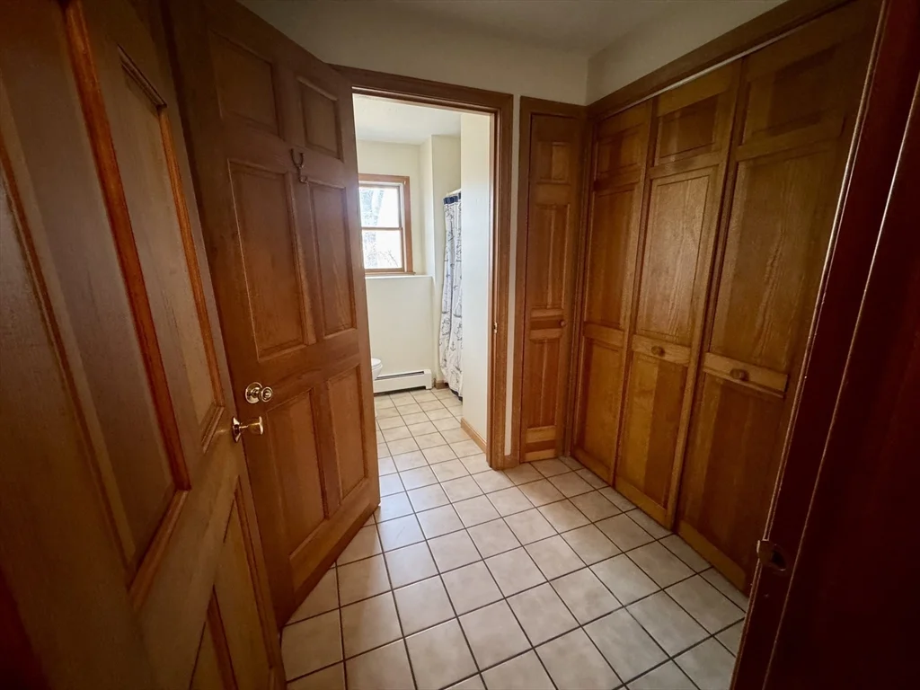 4 bed, 1 bath apartment for rent at 15 Curlew St Unit single, West Roxbury — photo 27 of 39