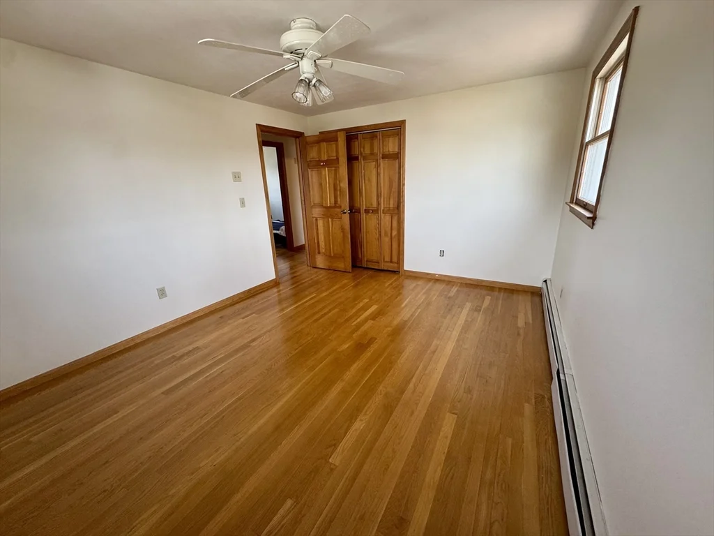 4 bed, 1 bath apartment for rent at 15 Curlew St Unit single, West Roxbury — photo 17 of 39