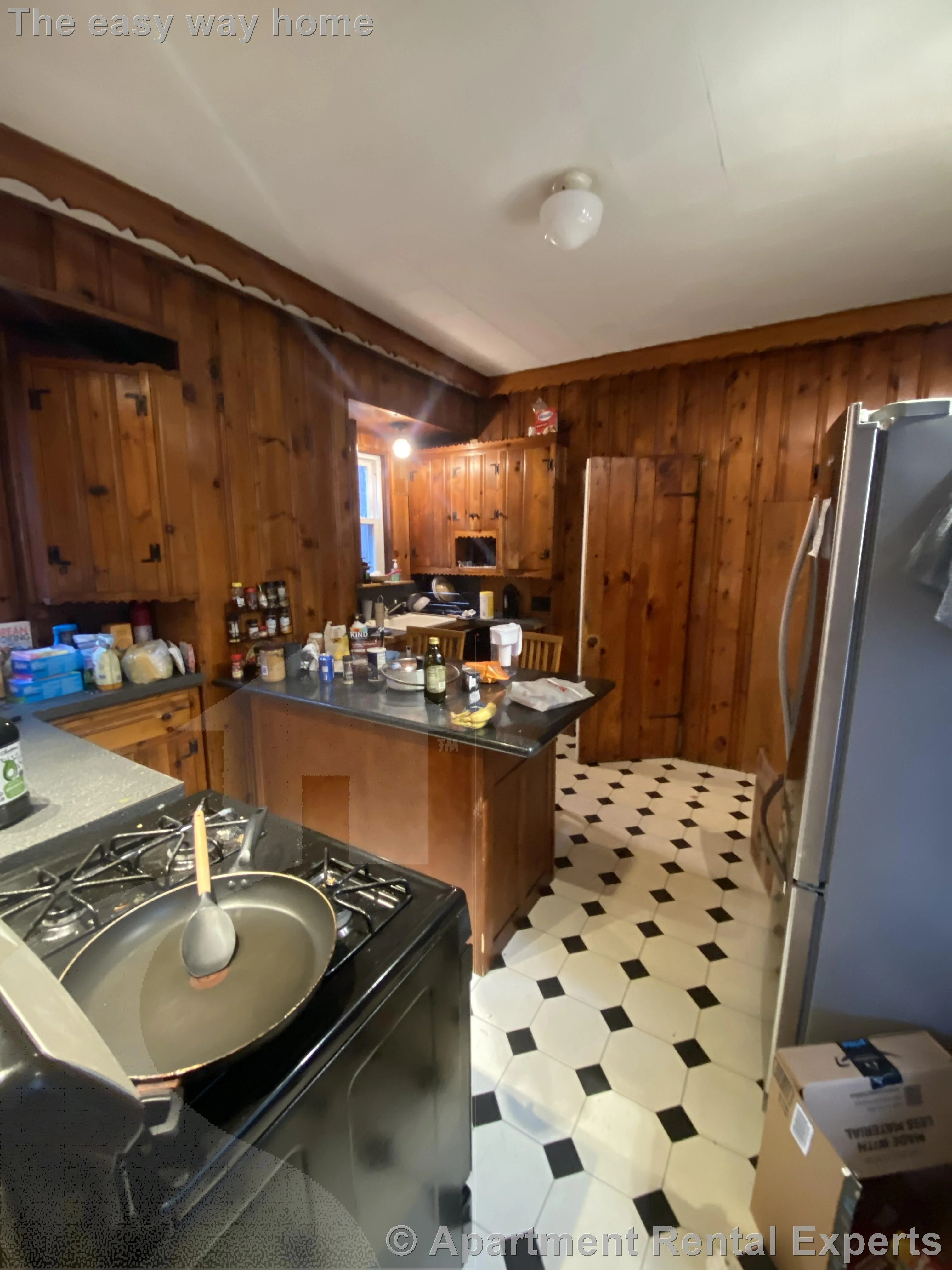 4 bed, 1 bath apartment for rent at 15 Curtis Ave Unit 1, Tufts — photo 2 of 10