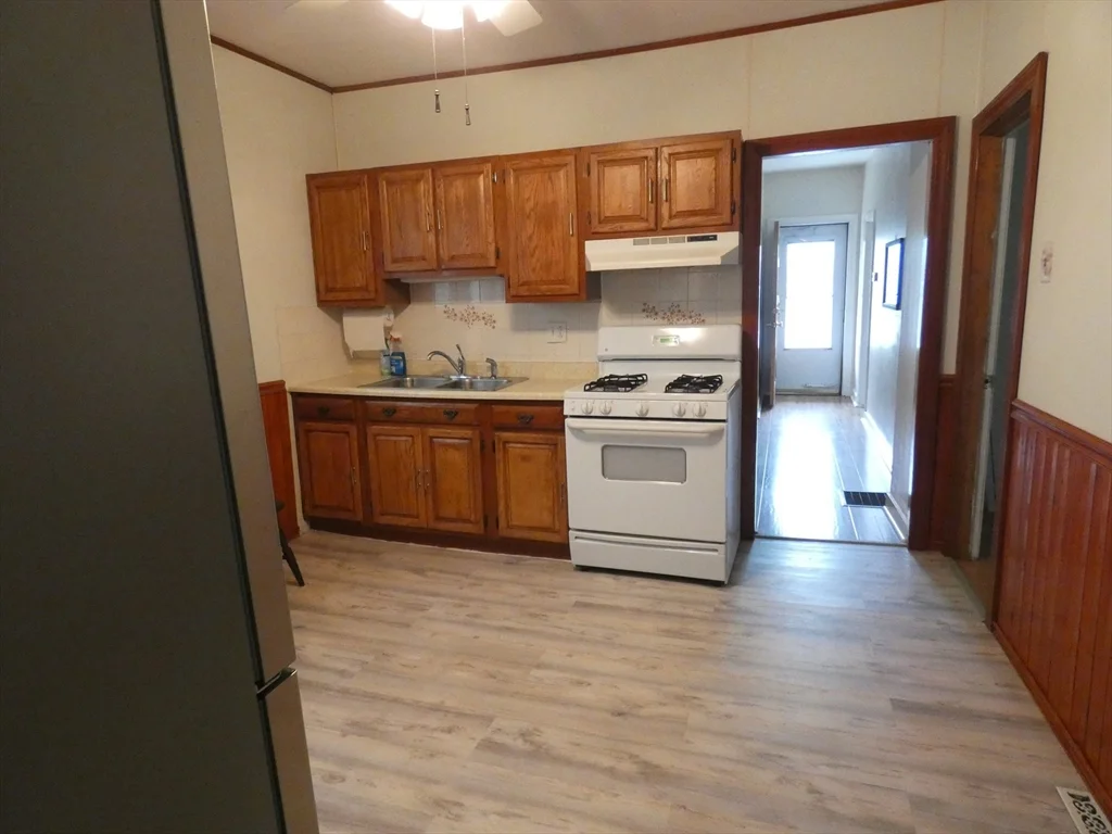 2 bed, 1 bath apartment for rent at 15 Cypress Unit A, Spring Hill — photo 7 of 13
