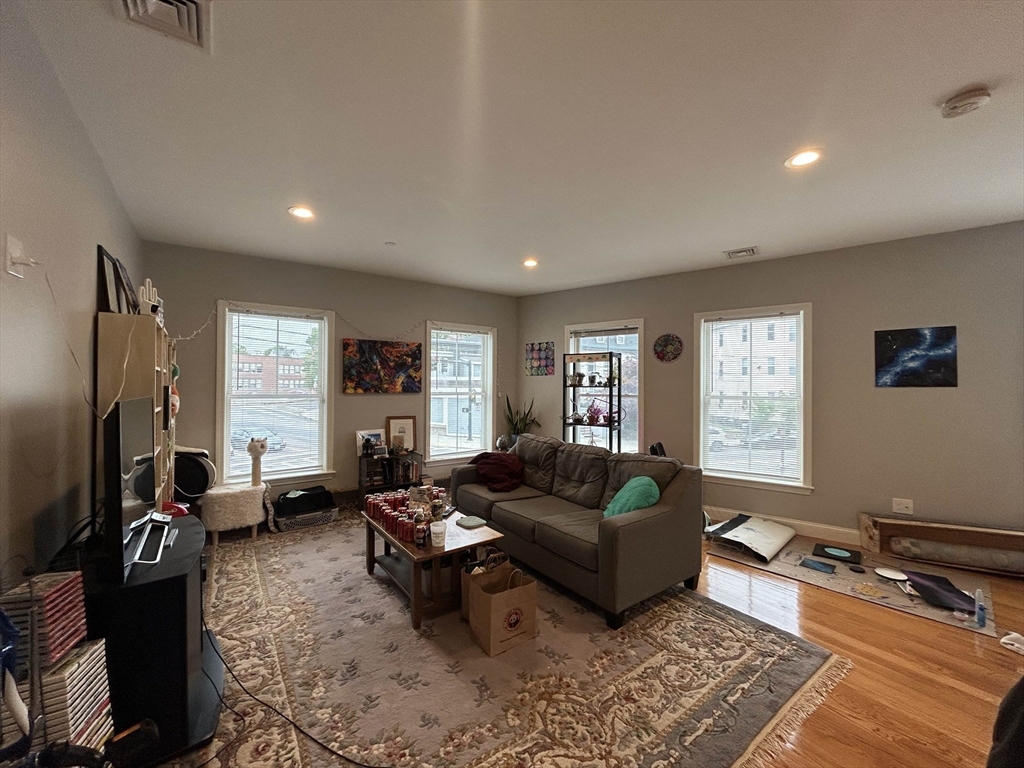 2 bed, 2 bath apartment for rent at 15 Dana Ave Unit 4, Hyde Park — photo 2 of 17
