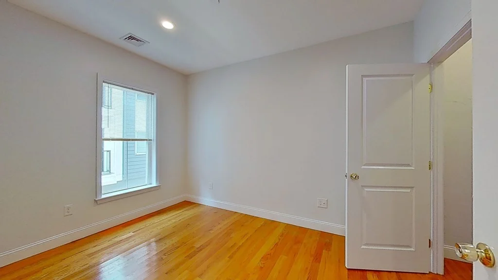 2 bed, 2 bath apartment for rent at 15 Dana Ave Unit 5, Hyde Park — photo 5 of 9