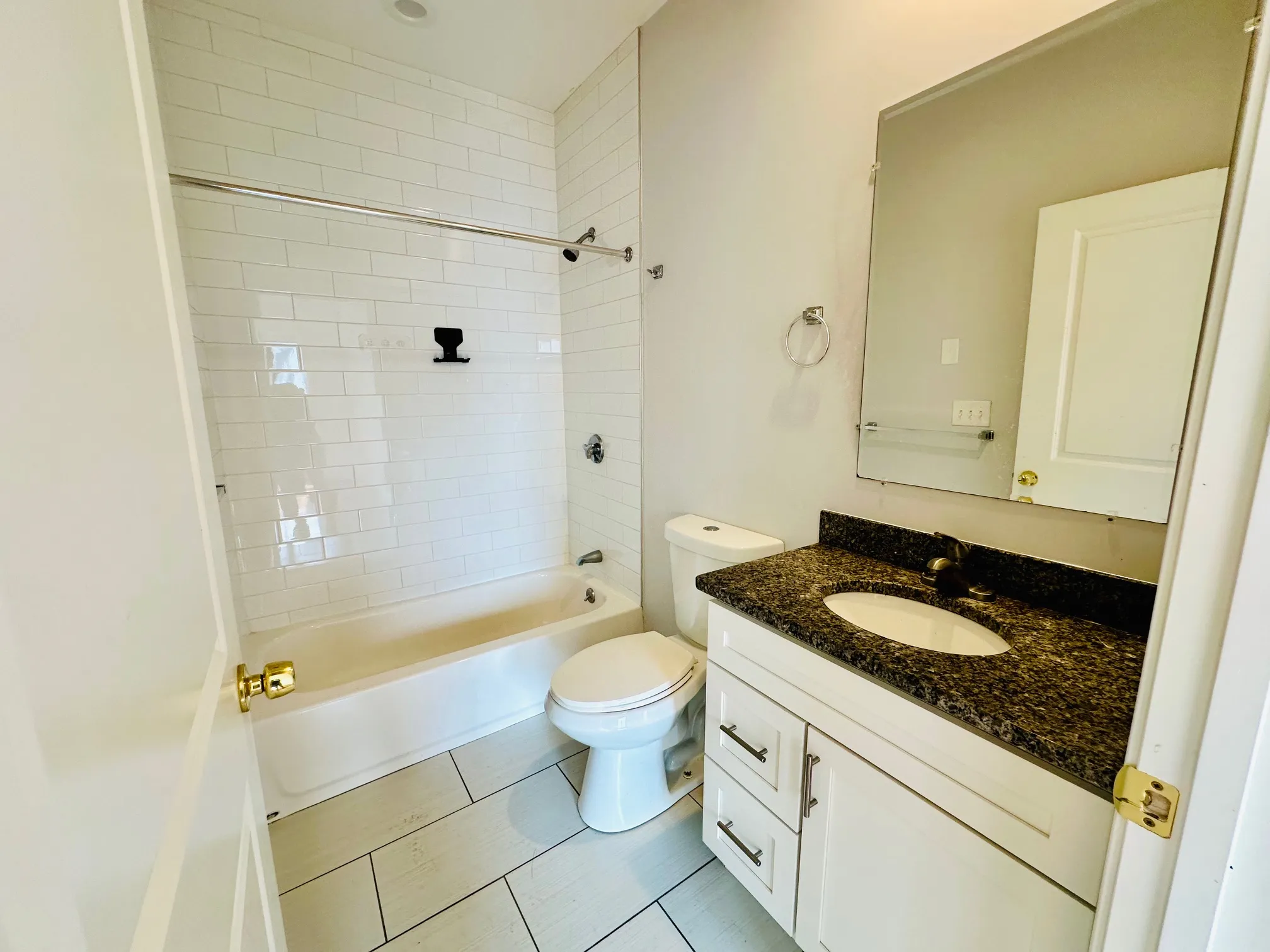 2.5 bed, 2 bath apartment for rent at 15 Dana Ave Unit 6, Hyde Park — photo 16 of 17