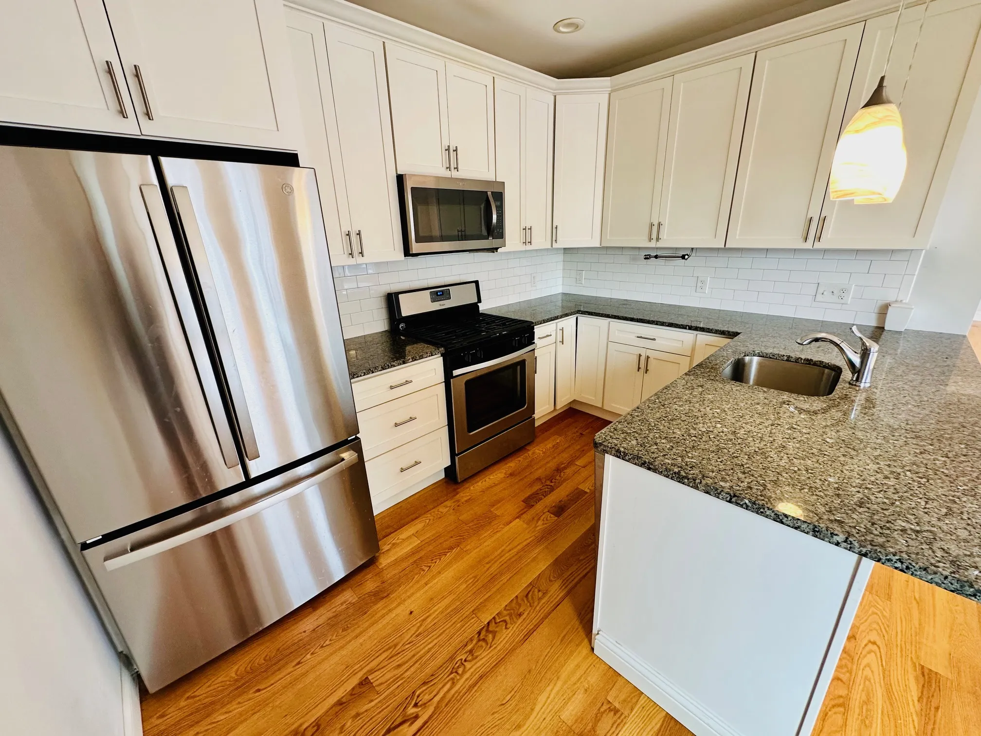 2.5 bed, 2 bath apartment for rent at 15 Dana Ave Unit 6, Hyde Park