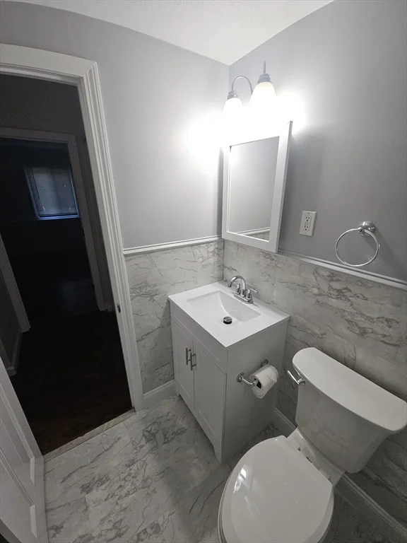 1 bed, 1 bath apartment for rent at 15 Davis Rd Unit A8, Acton — photo 2 of 5