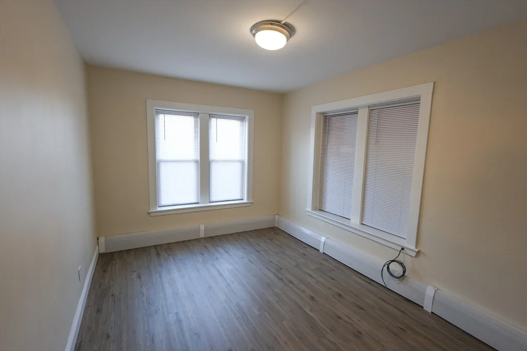 3 bed, 1 bath apartment for rent at 15 Delle Ave Unit 1, Mission Hill — photo 6 of 23