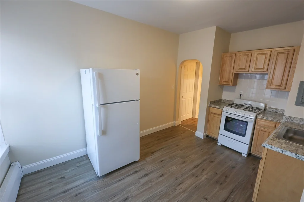 3 bed, 1 bath apartment for rent at 15 Delle Ave Unit 1, Mission Hill — photo 2 of 23