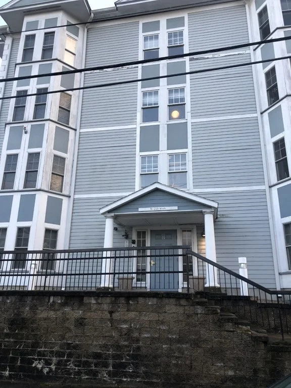 2 bed, 2 bath apartment for rent at 15 Des Moines Unit 202, Quincy