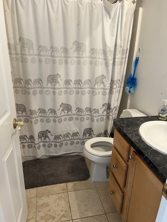 1 bed, 1 bath apartment for rent at 15 Des Moines Unit 402, Quincy — photo 8 of 8